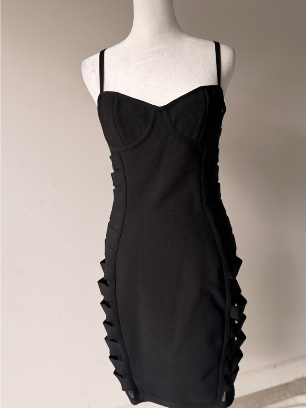 EMPRADA Black Strappy Sculpted Bodycon Mini Dress
